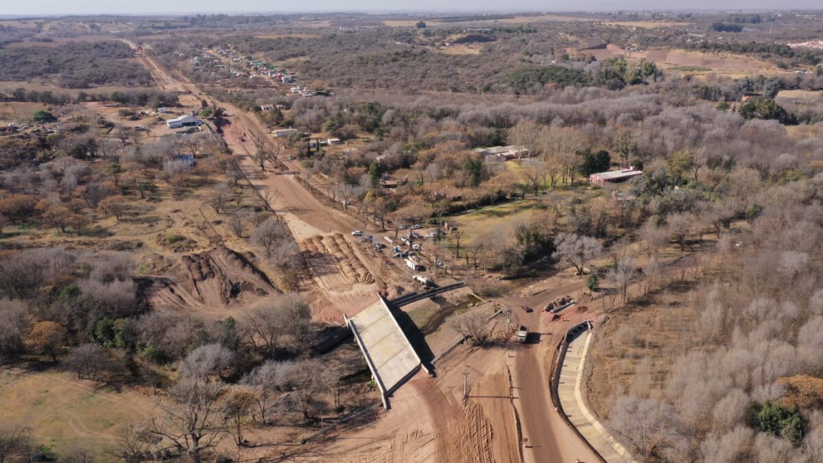 Unquillo: avanzan las obras para la  pavimentación de la ruta provincial S-441