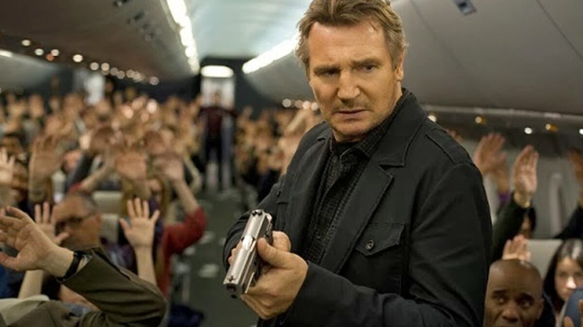 ¿Qué puede salir mal si el que te cuida es Liam Neeson?